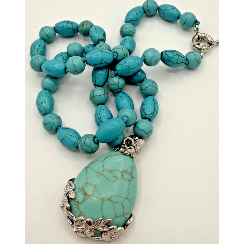 Large Turquoise Color Teardrop Pendant Beaded Necklace Rose Flower Back